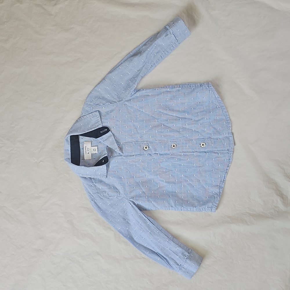 crown & ivy baby 18 Months Light Blue with White Pattern Button Front Shirt Used